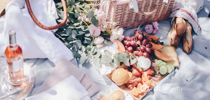 What is the best thing to take on a picnic