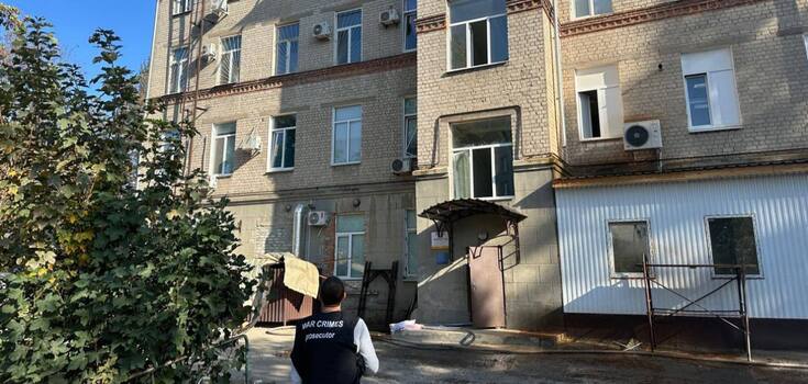Russia attacks Sumy with drones twice: medical center and residential sector hit, there are dead. Photo
