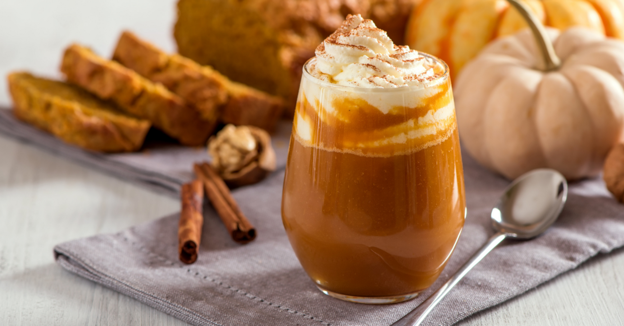 What to cook for Halloween: drink and dessert options