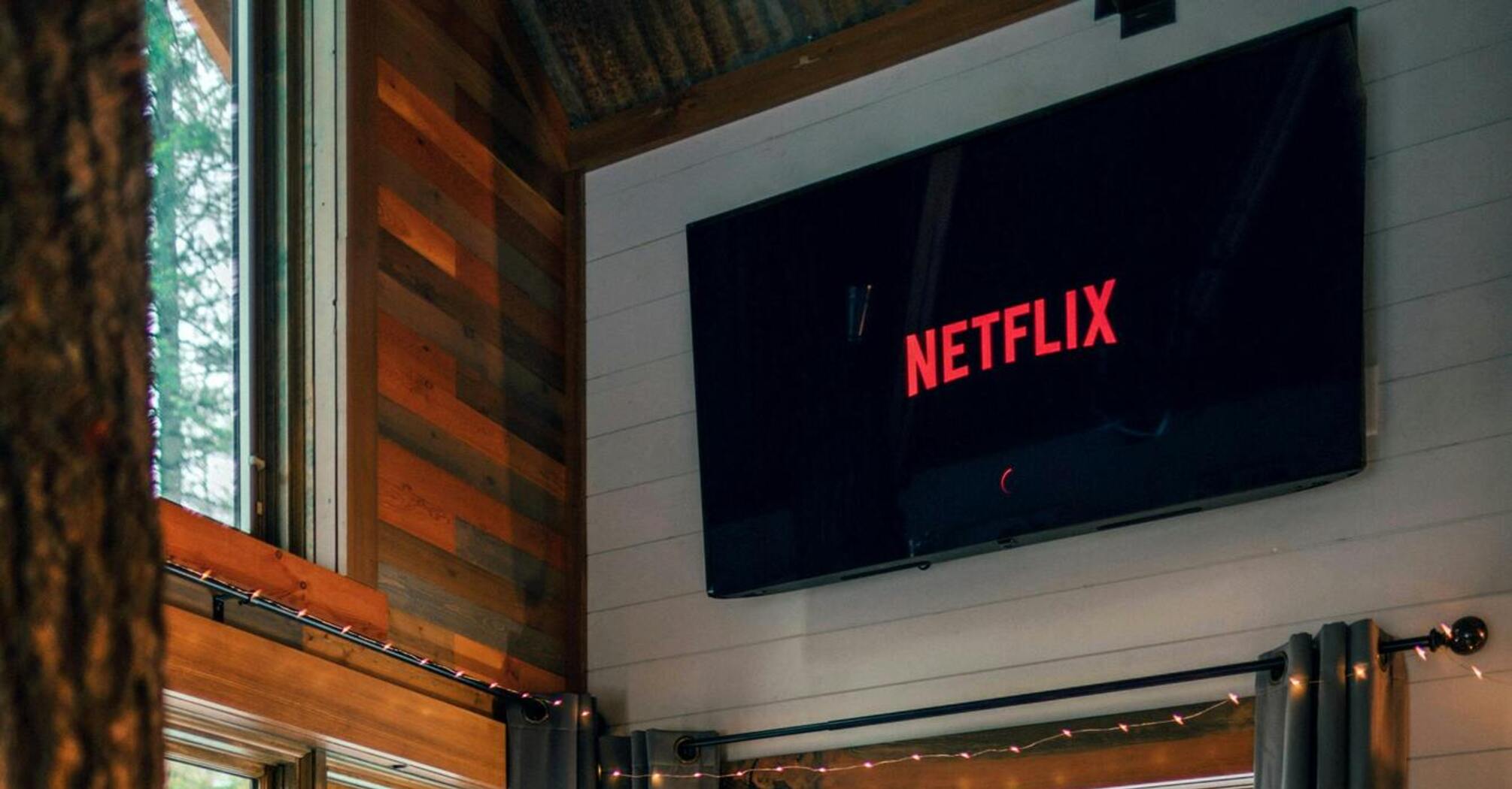 Объявлены главные актеры мини-сериала "К востоку от Рая" от Netflix