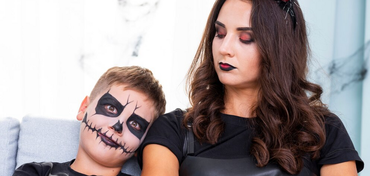 Halloween is coming soon: how to make "vampire lips" at home