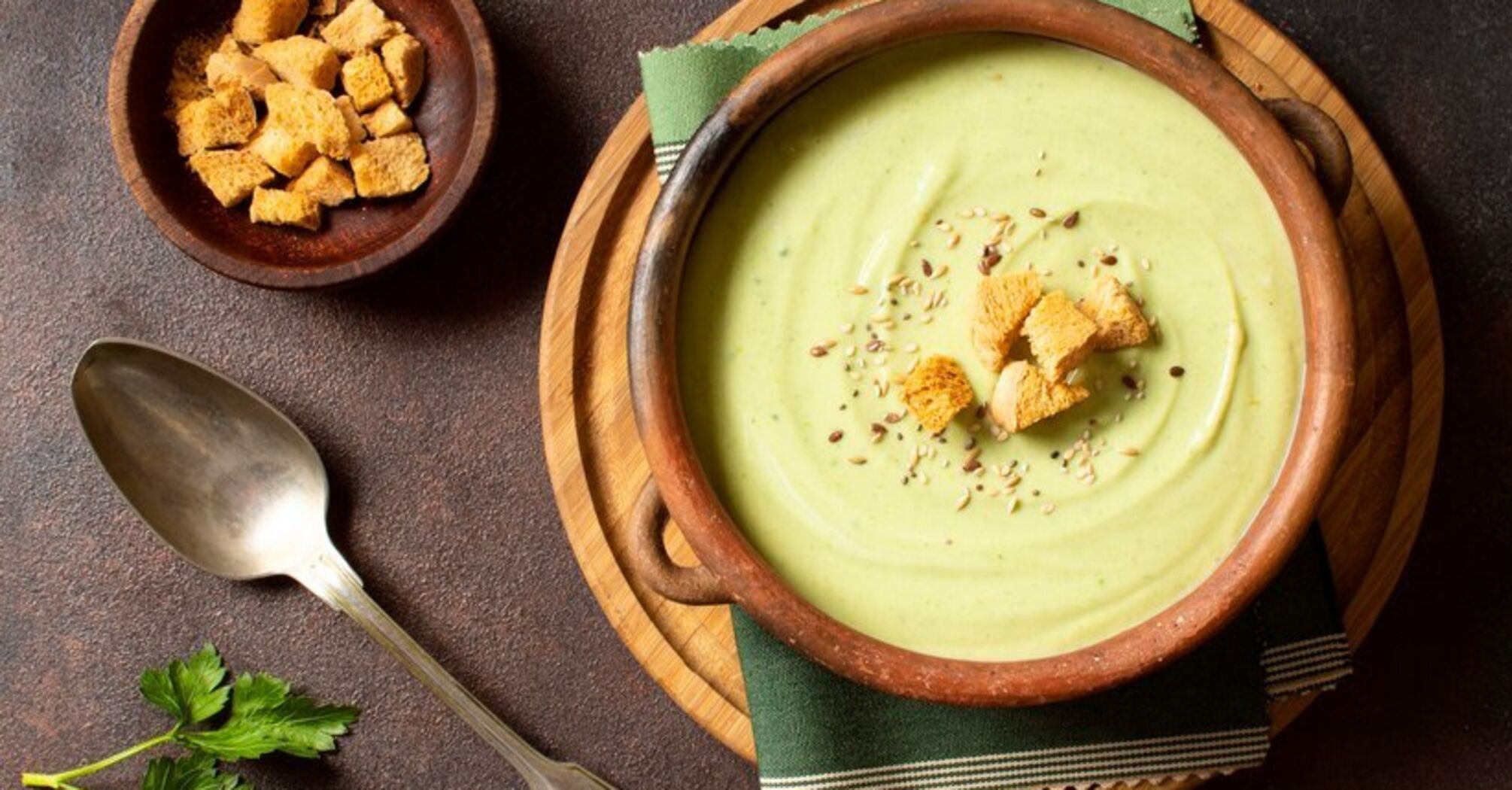 Nutritious zucchini cream soup: add one special ingredient