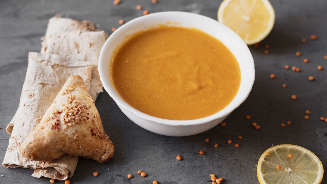 McDonald's fans "cracked" the recipe for sweet curry sauce: what is it made of