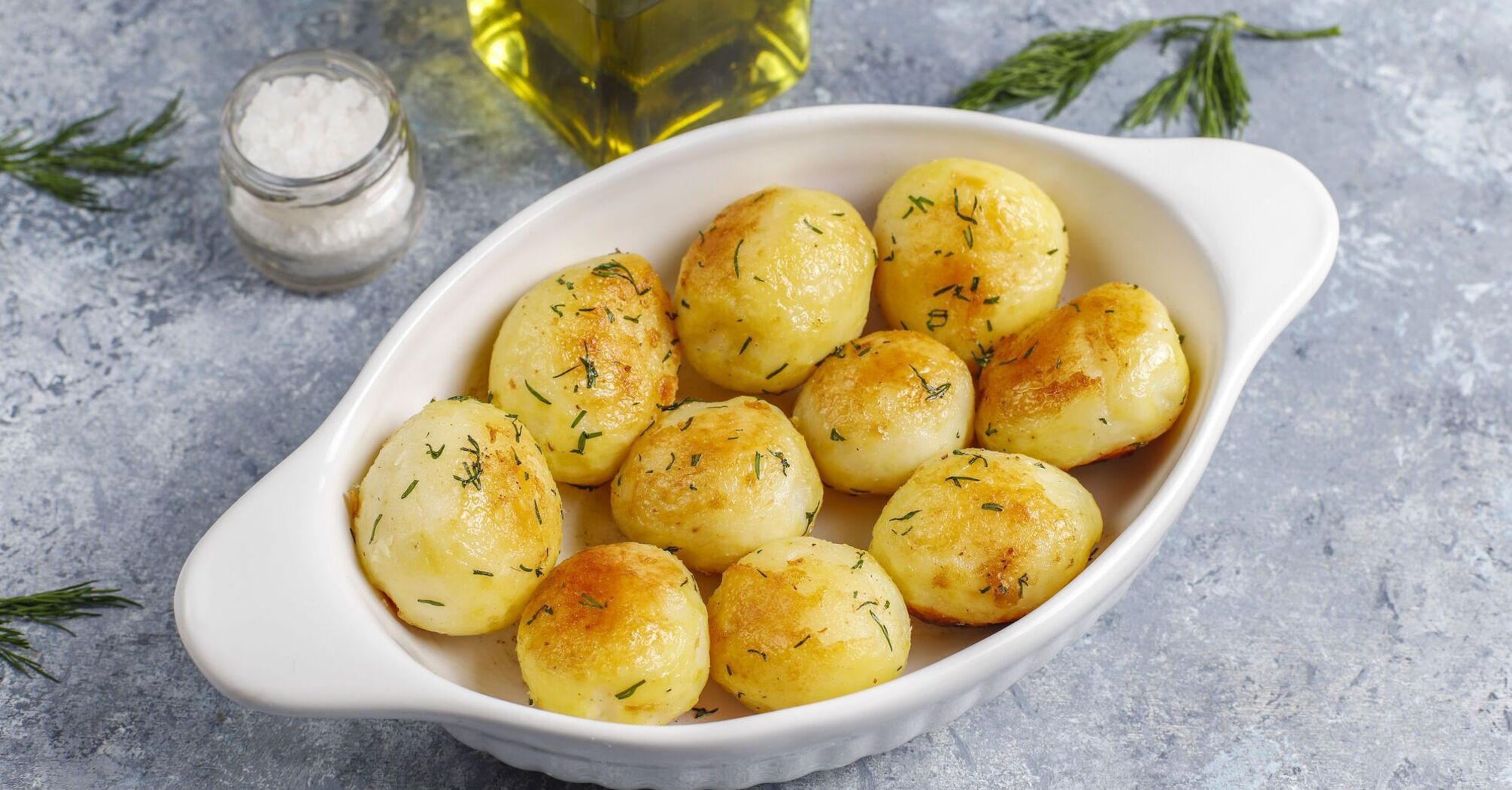 How to bake potatoes deliciously: sharing an original recipe