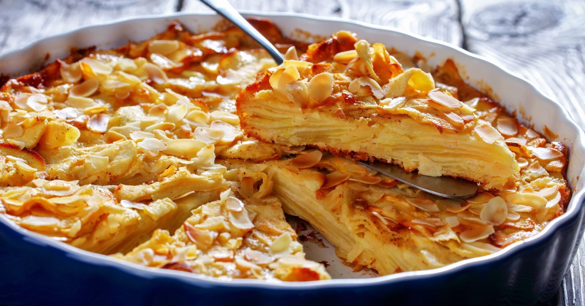 No dough: bulk apple pie for tea