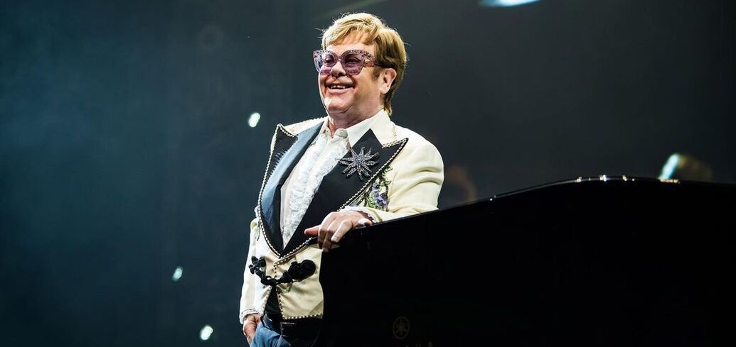 Elton John prawie oślepł na jedno oko z powodu strasznej infekcji: jak czuje się teraz 77-letni piosenkarz