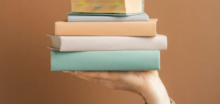 Свіжі ідеї та способи знайти себе: які книги варто прочитати, якщо вам стукнуло 20