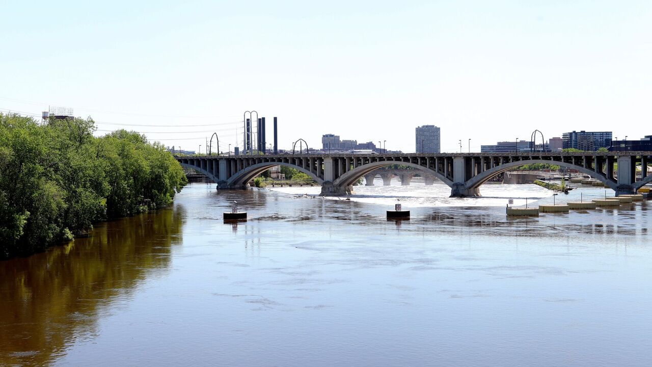 Bridges will fall apart like LEGO: scientists gave a dire prediction for the U.S. because of climate change