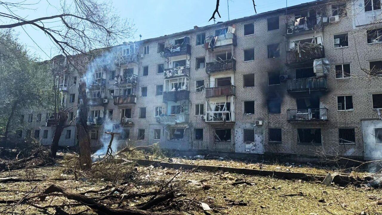 The occupiers attacked Pavlohrad, there are destructions: one person was killed, dozens were injured. Photos