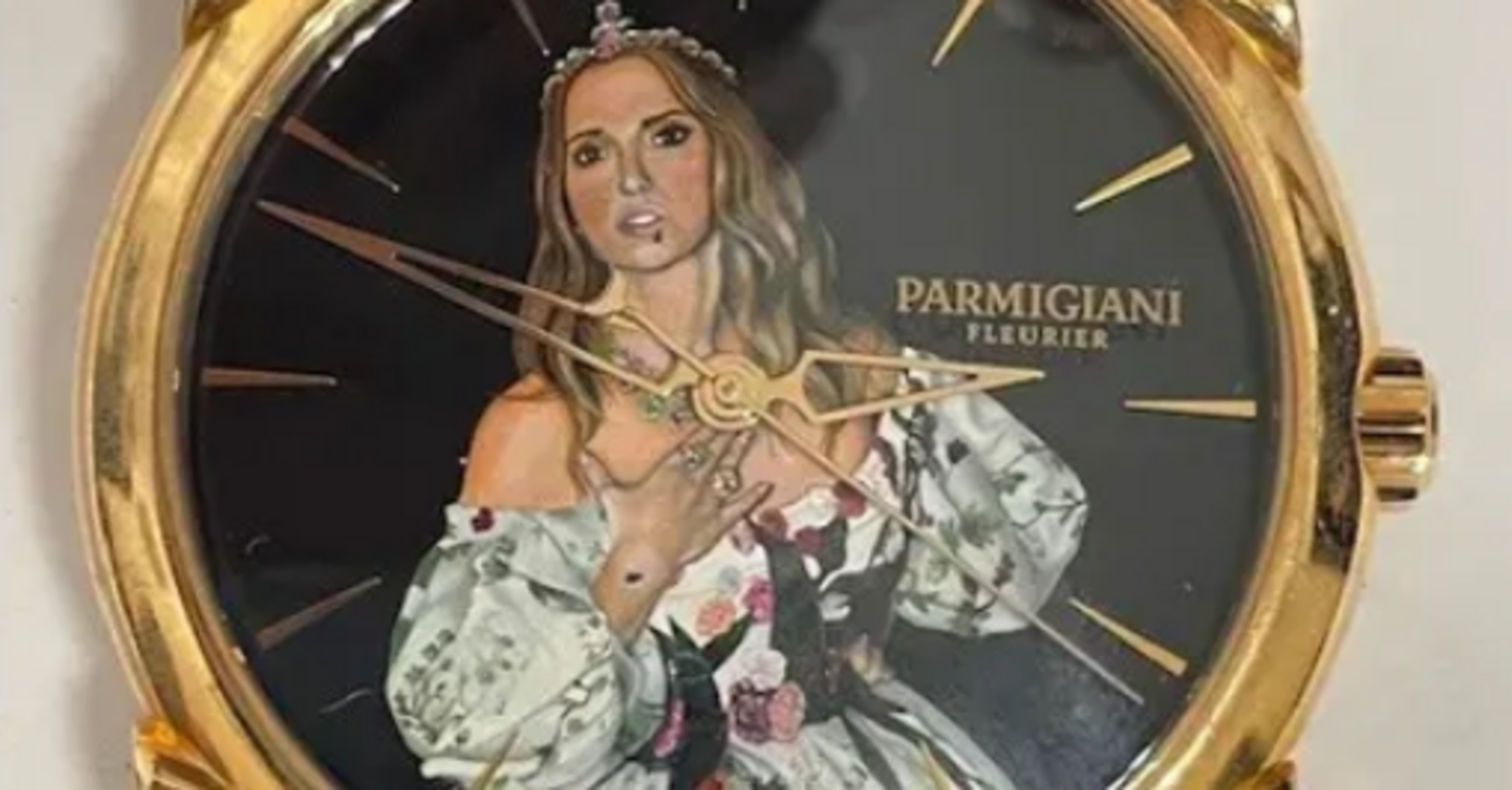 Medvedchuk's luxury watch with Kremlin and Marchenko's portrait sold for millions in Ukraine