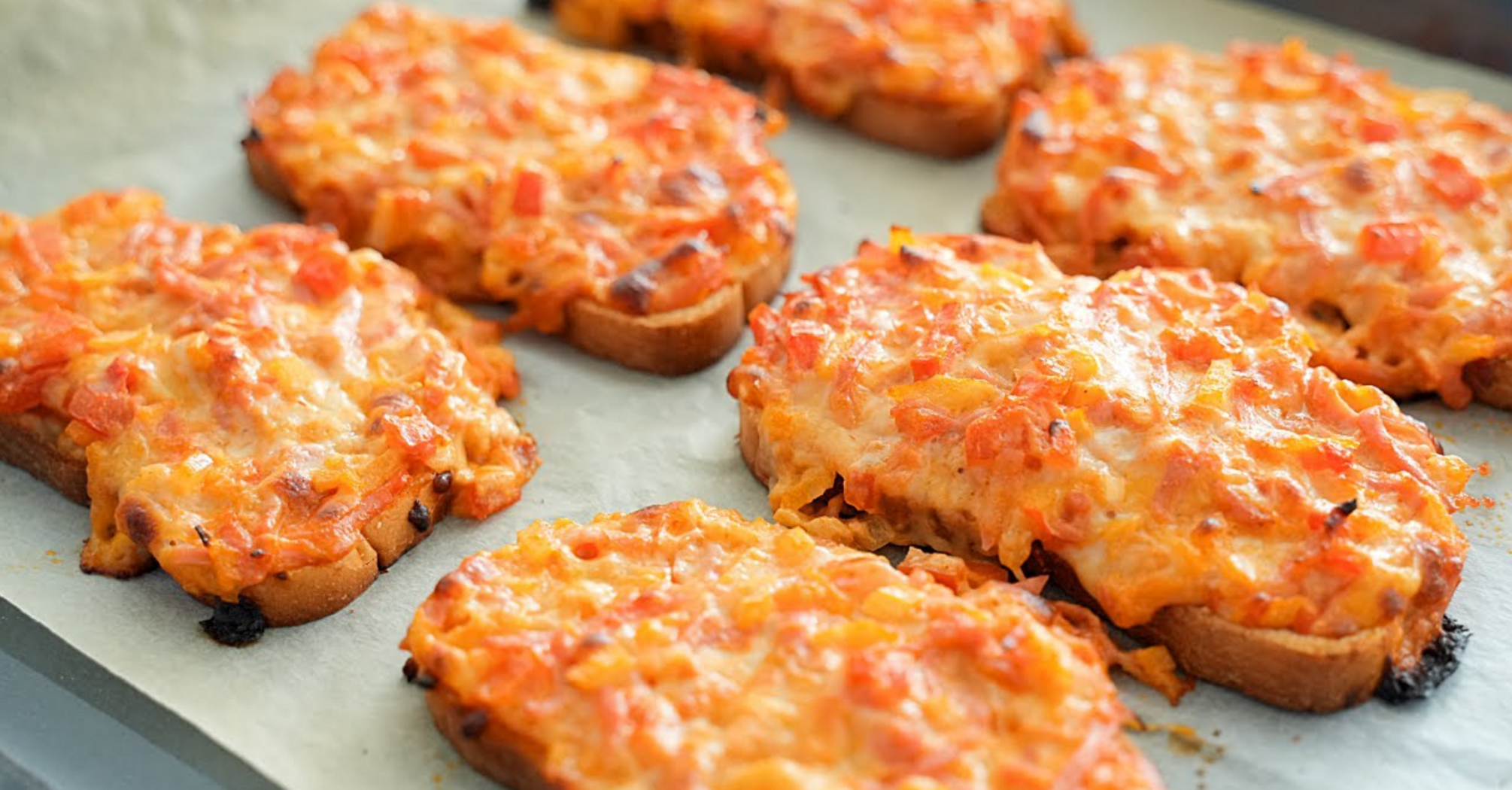 Hot sandwiches in 10 minutes: recipe for a snack dish
