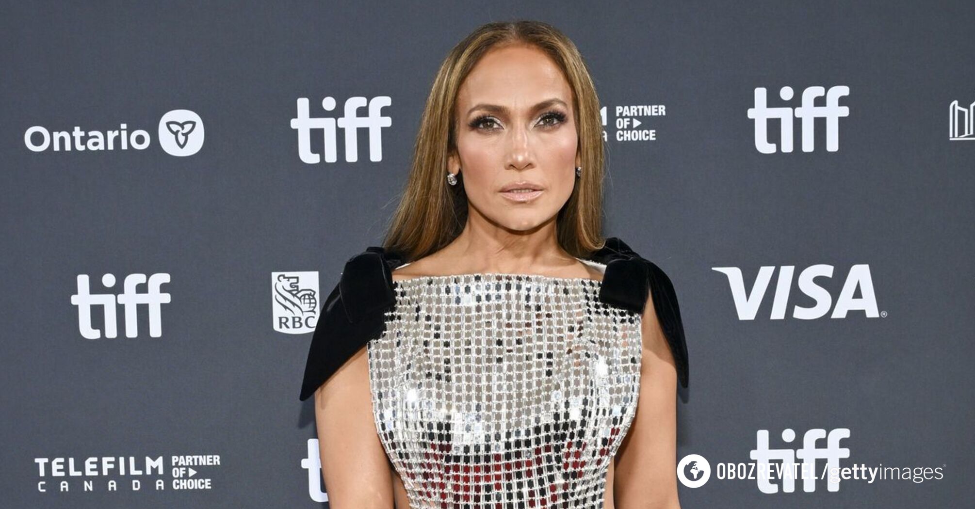 Jennifer Lopez went out in public for the first time after her divorce from Ben Affleck: the naked 'revenge dress' amazed everyone. Photo