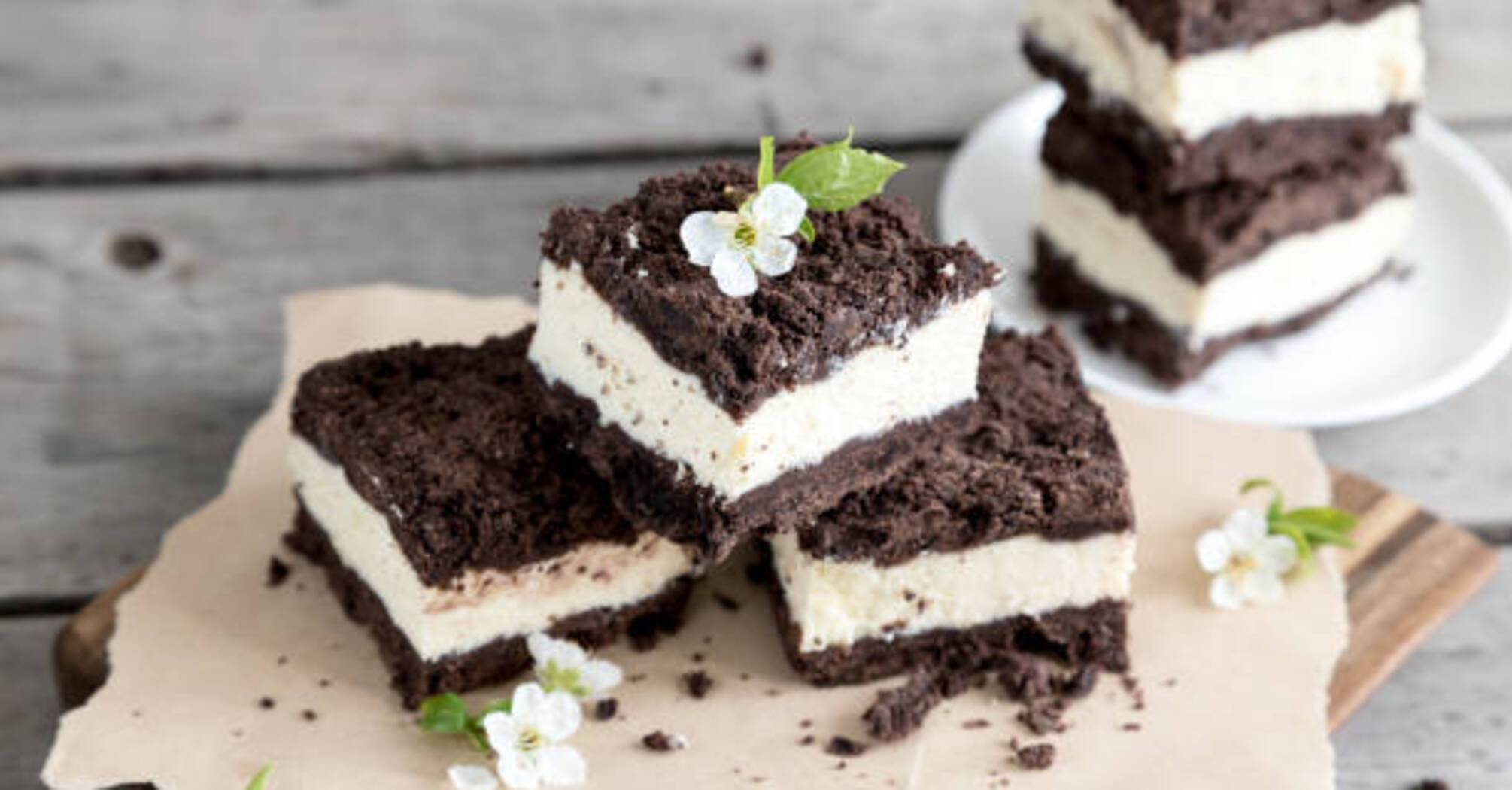Royal cheesecake without rolling out the dough: how to make a dessert