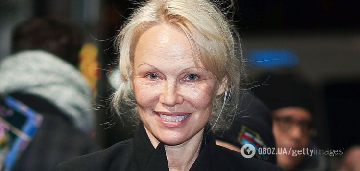 Makes the look more elegant: Pamela Anderson brought back the 80s trend