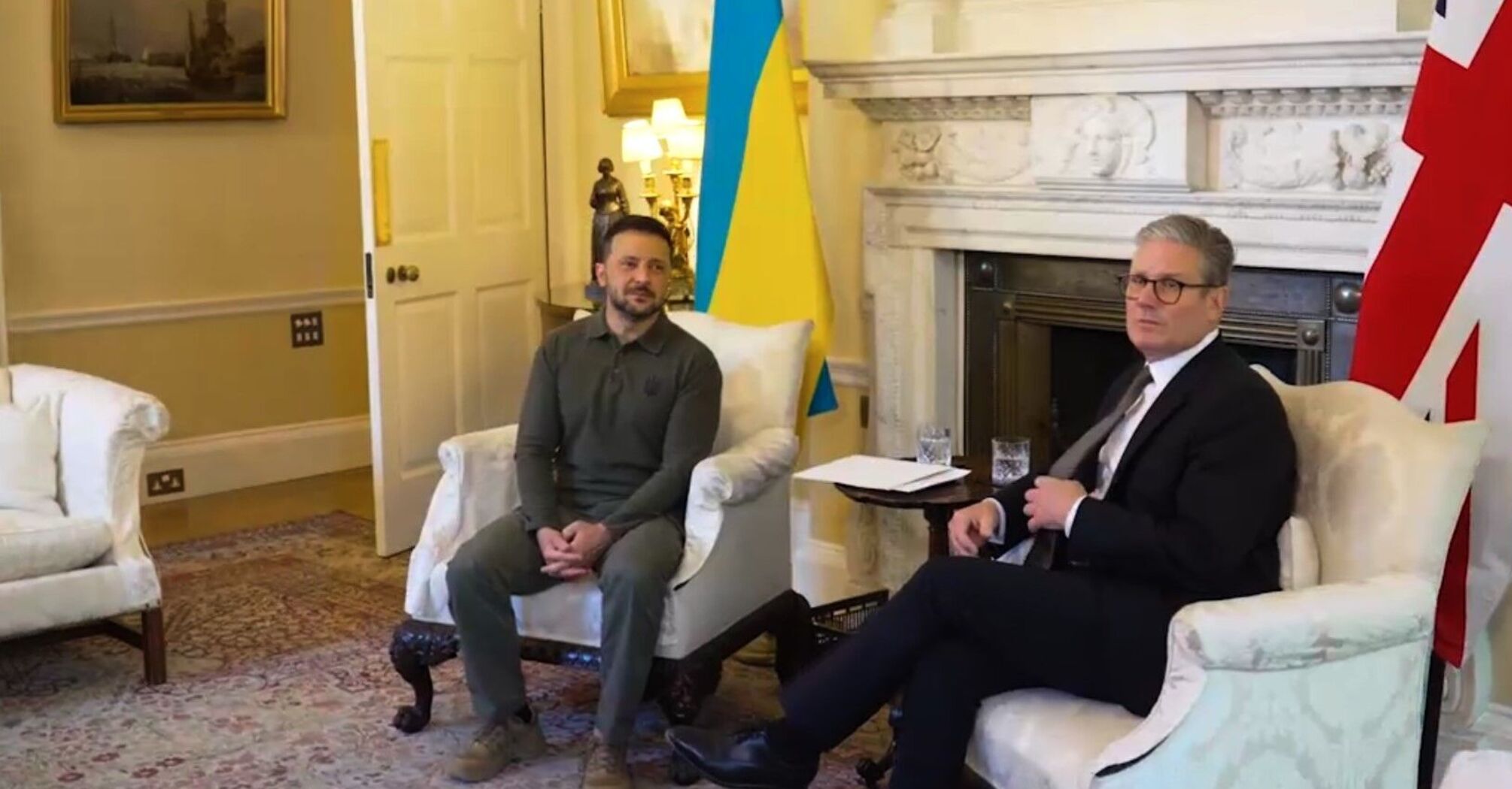 Brytyjski premier Starmer odwiedzi Ukrainę, aby omówić powojenne działania pokojowe - Bloomberg