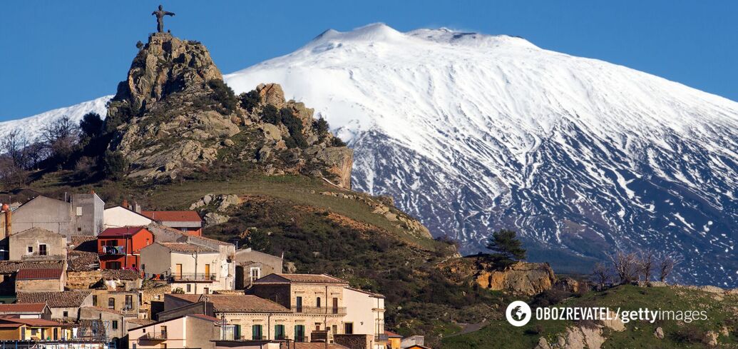 You can ski down a volcano: an Italian island offers an unusual winter vacation