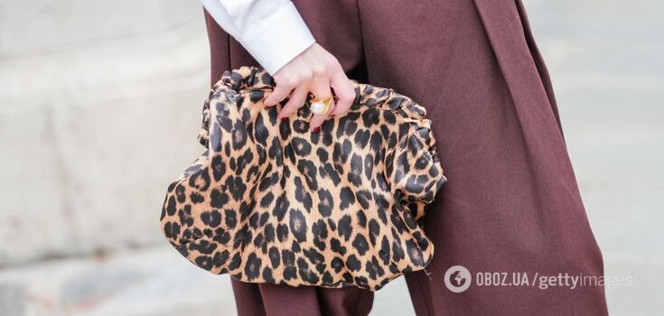 The bag adored by Jennifer Aniston and Gwyneth Paltrow in the 90s has become a hit again. Photo