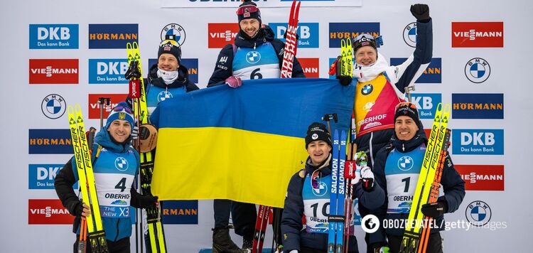 Norwescy mistrzowie rozwinęli flagę Ukrainy i wywołali "atak serca" w Rosji. Zdjęcia i filmy z Pucharu Świata w biathlonie