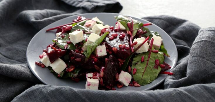Light and healthy beetroot and prune salad: how to prepare