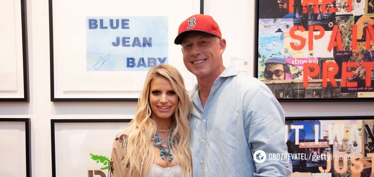 Jessica Simpson, która przez wiele lat zmagała się z uzależnieniem od alkoholu, rozwodzi się z mężem po dekadzie małżeństwa