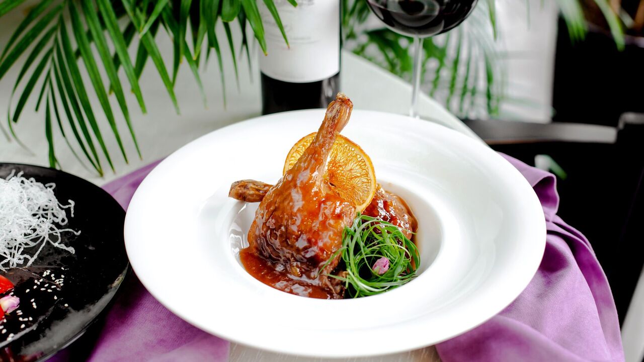 Confit duck legs: how to cook a restaurant dish at home