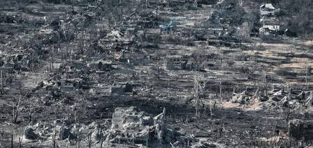 "Total destruction of all living things": the network showed what the occupiers did to Maryinka in Donetsk region. Video