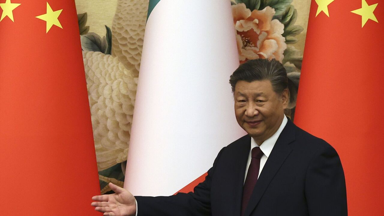 Xi Jinping discusses peaceful settlement of the war in Ukraine with President of the European Council