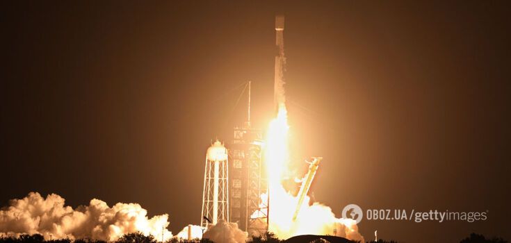 SpaceX launches two spacecraft to the Moon on a single rocket. Photo and video