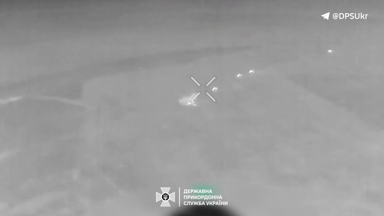 The enemy's plans were thwarted: Ukrainian Defense Forces stopped a column of Russian vehicles heading towards the Ukrainian border. Video