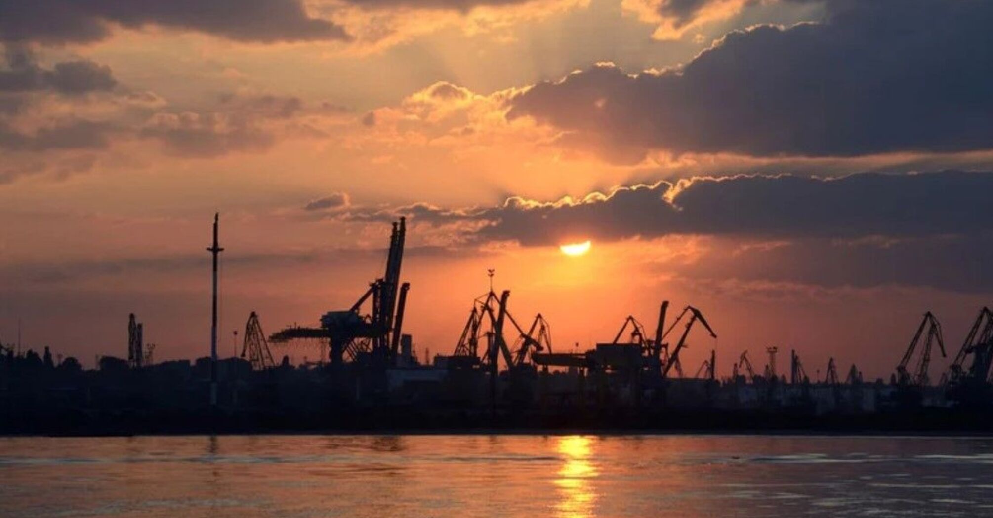 Entrepreneurs in the port of Odesa declared financial losses due to blocking of activities