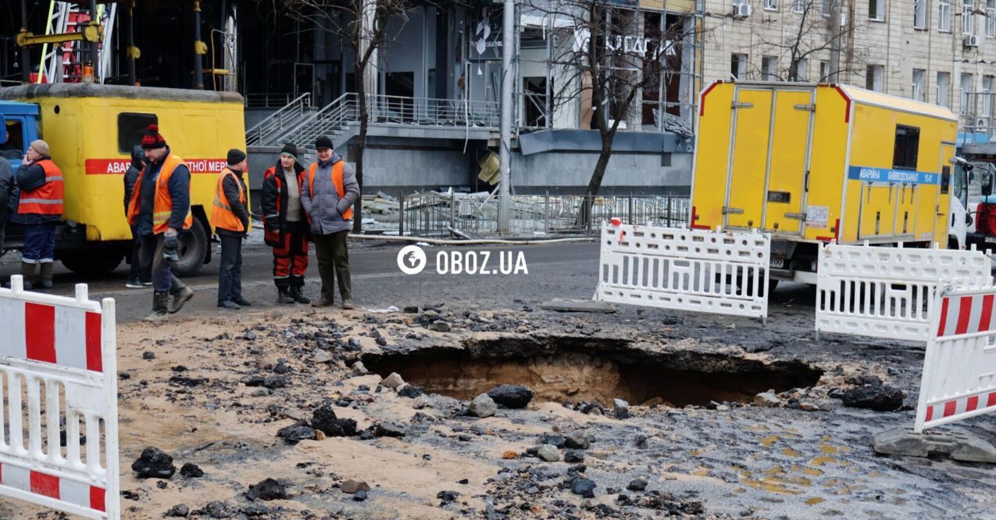 Russian army attacked Kyiv with ballistic missiles: there are dead, a subway station and a water supply system are damaged. All the details