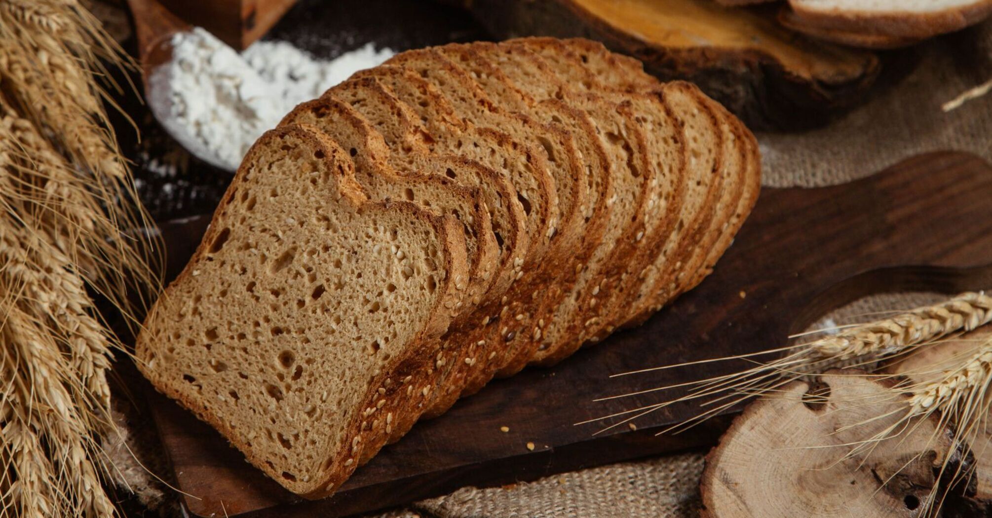 What kind of bread is better to buy: tips for choosing the healthiest and freshest