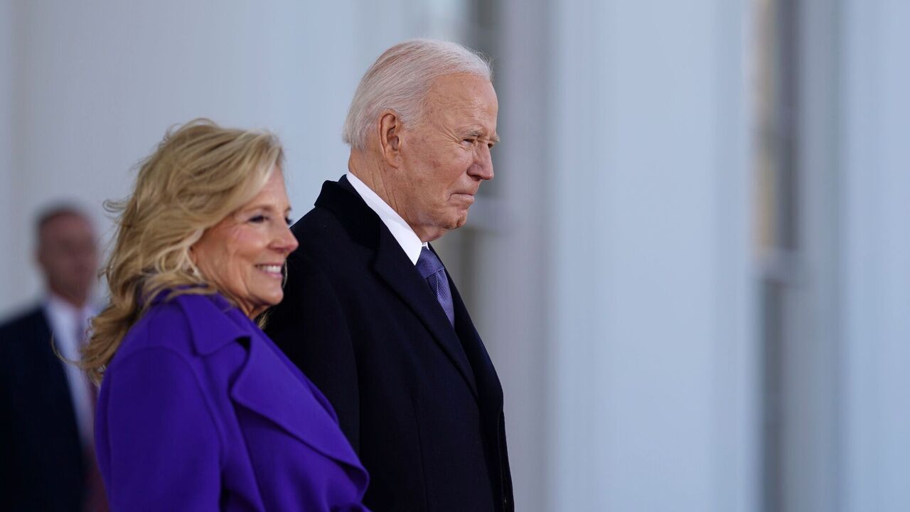 Joe and Jill Biden go purple as they attend Trump inauguration: what the color symbolizes in American politics. Photo