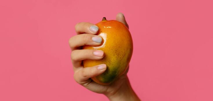 What to do to make mangoes ripen faster and taste better: a simple life hack