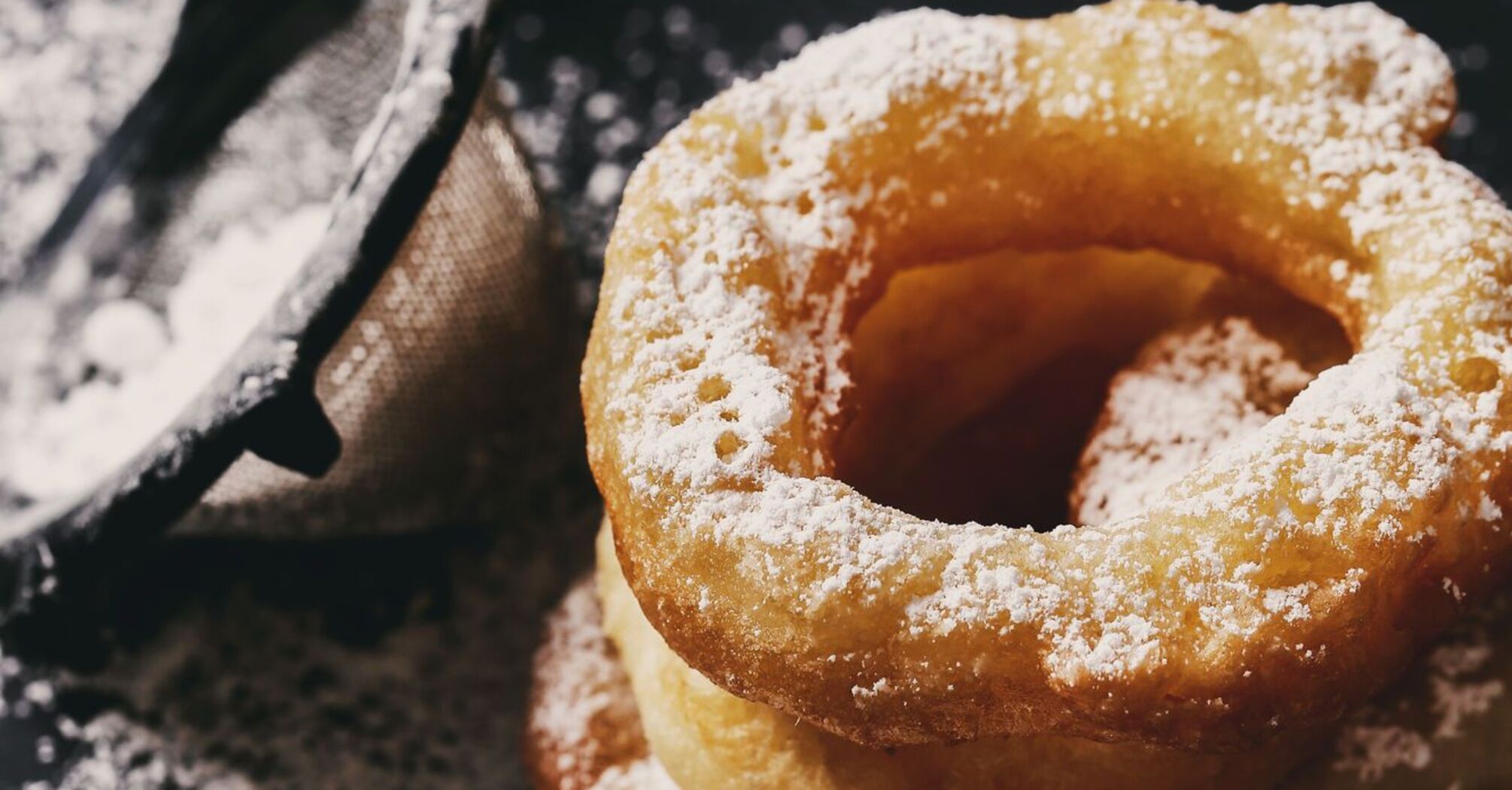 Spanish donuts churros: how to make a delicious and unusual dessert yourself