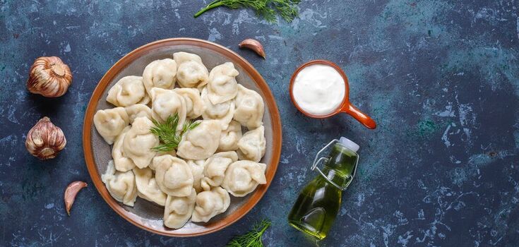 Dumplings will not fall apart and will be tasty: what to add to the pan while boiling