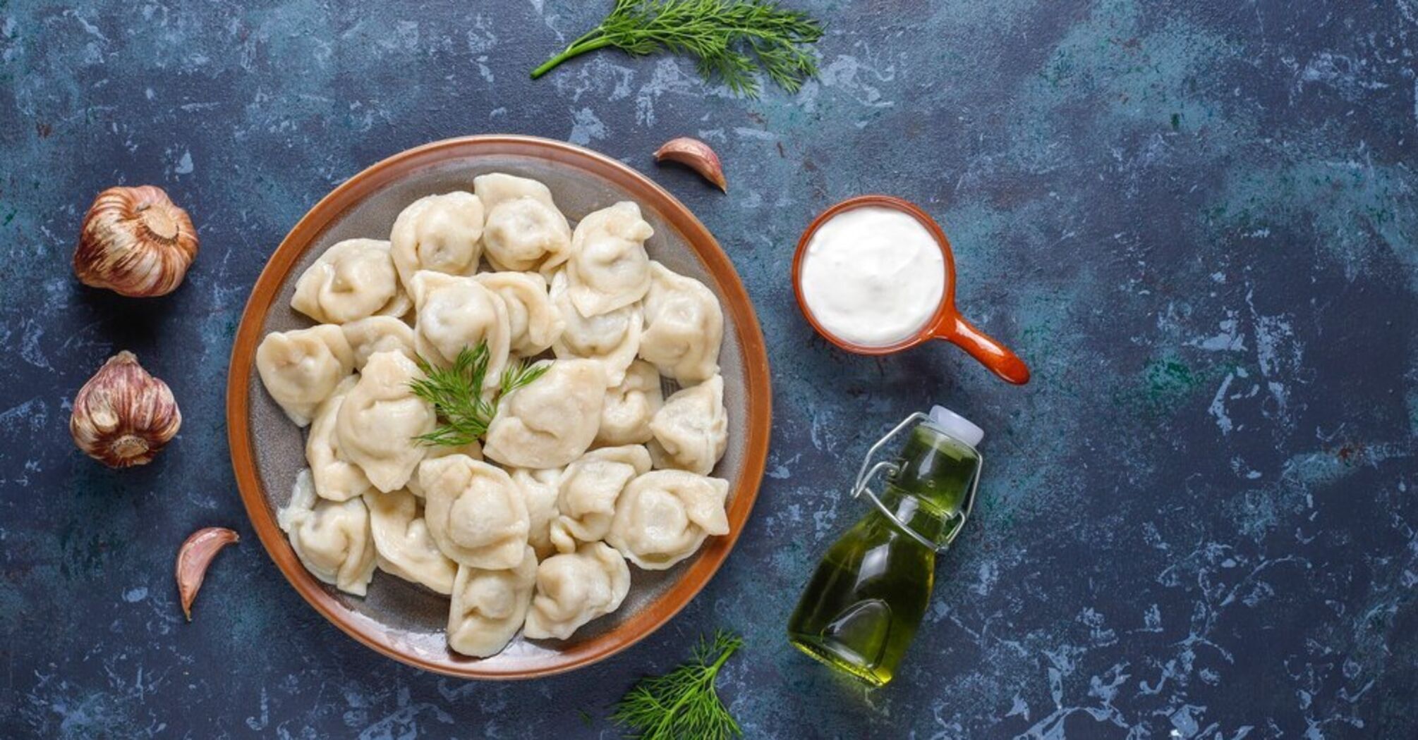 Dumplings will not fall apart and will be tasty: what to add to the pan while boiling