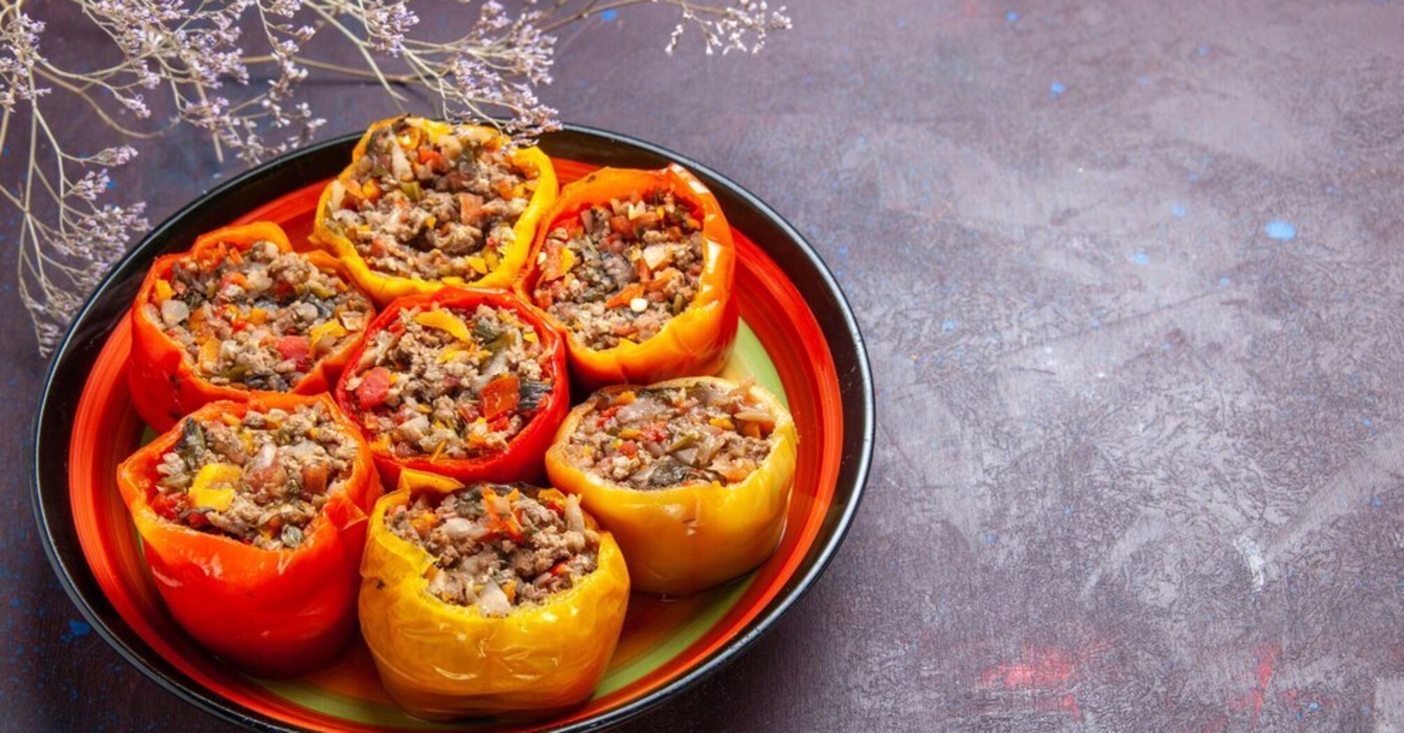 What to stuff bell peppers with to make them truly delicious: the perfect dinner dish