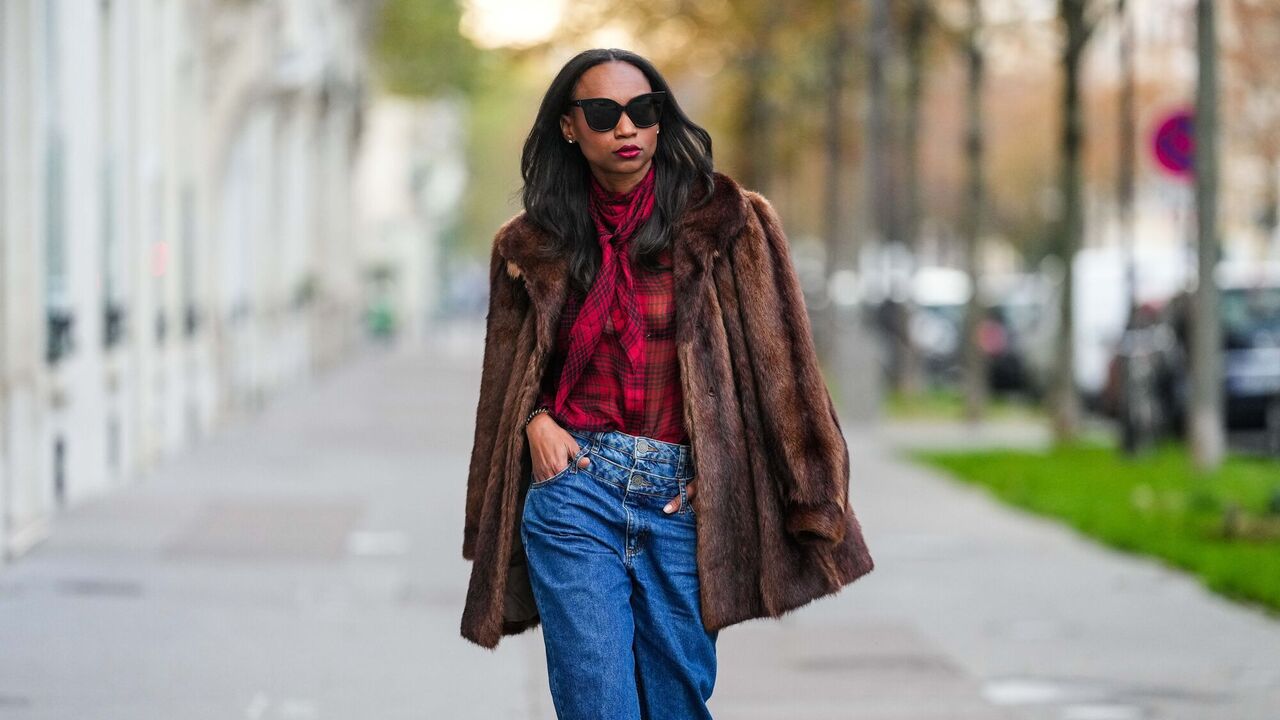 These jeans have become the main anti-trend: how to replace baggy pants in 2025
