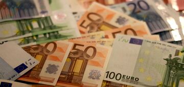 Will the hryvnia be replaced by the euro