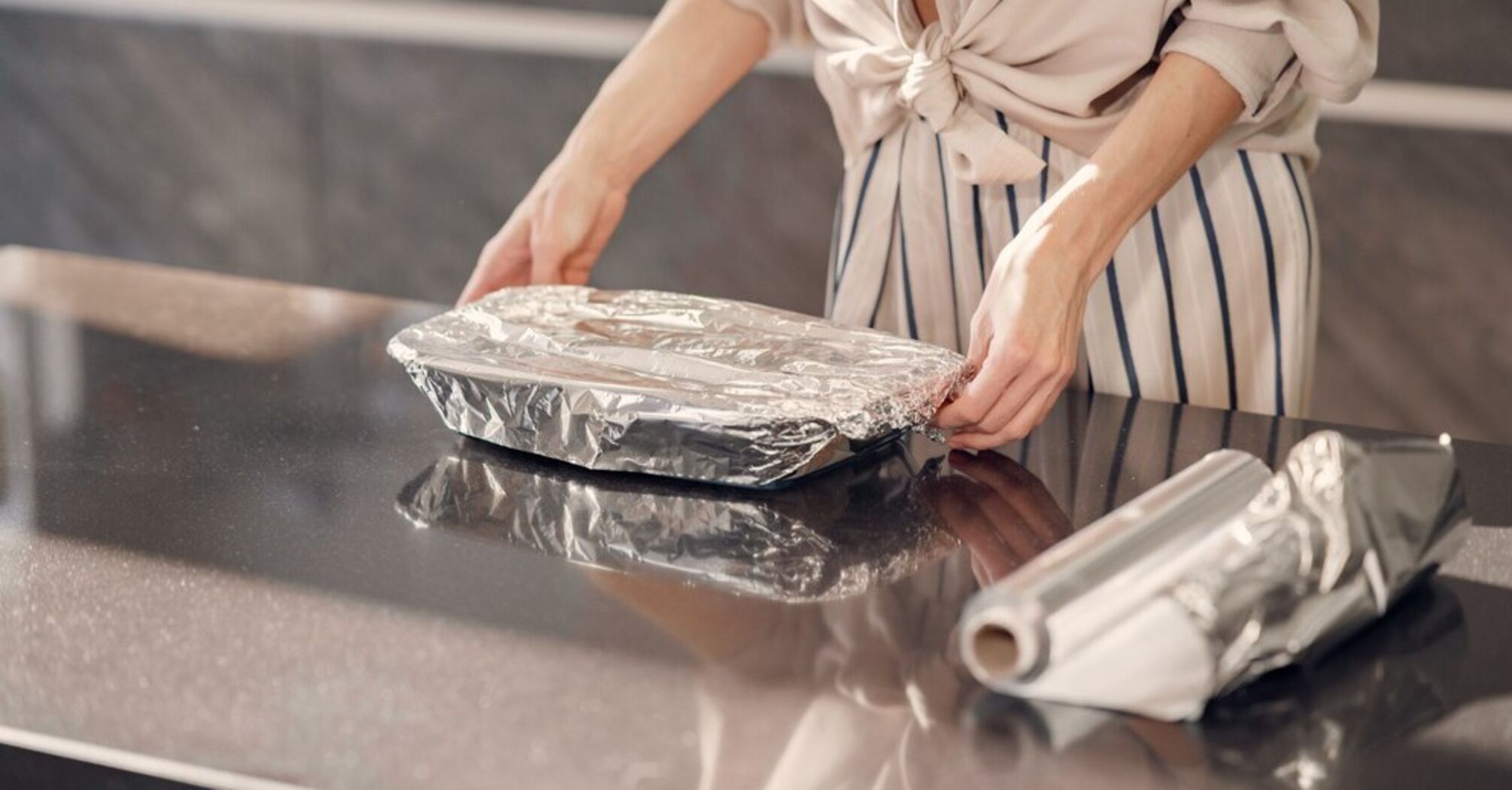 Never bake these foods in foil: here are the reasons why