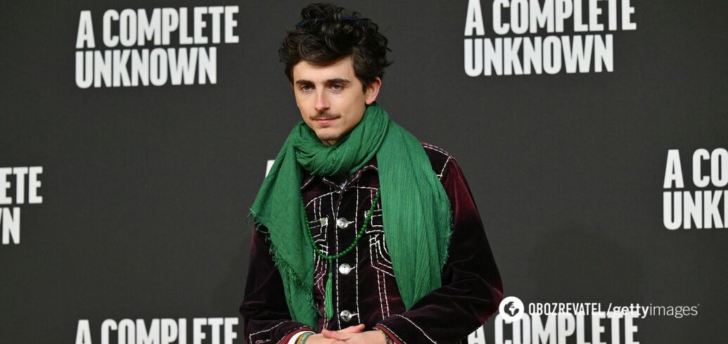 Timothée Chalamet launched a scarf trend: unusual looks of the star