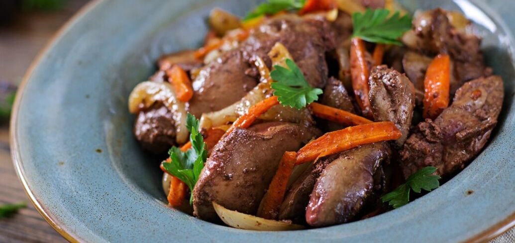 How to cook liver in tomato sauce for dinner: it will not be bitter and will be very tender