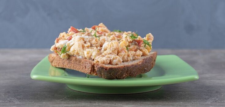 The simplest sprat spread for delicious sandwiches: ready in 5 minutes