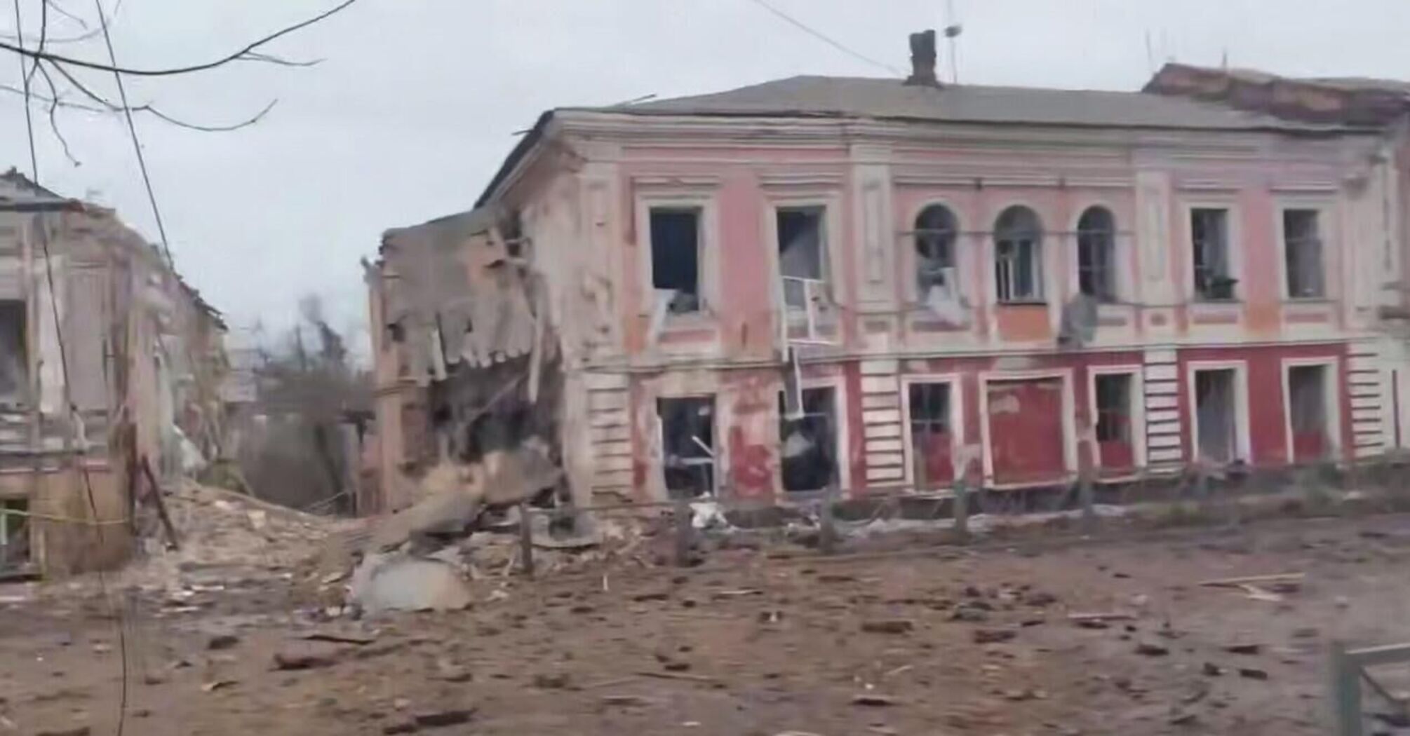 Siły Zbrojne Ukrainy uderzają w kwaterę główną wroga w Lgowie w obwodzie kurskim: według doniesień zginął podpułkownik, zastępca dowódcy i 17 żołnierzy. Zdjęcie i szczegóły