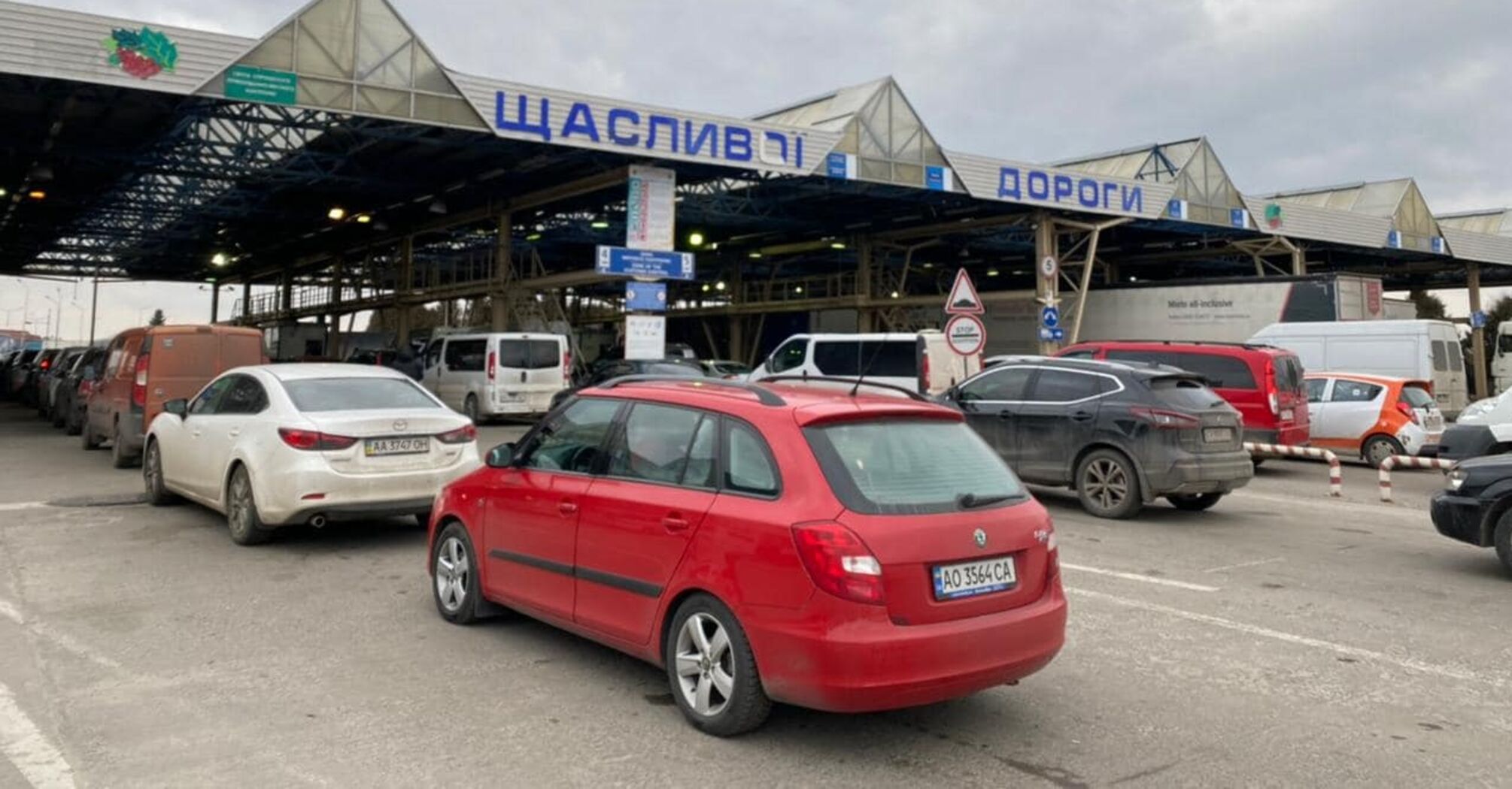 Queues on the border of Ukraine and Poland