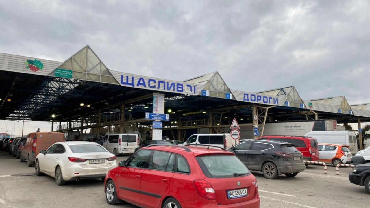 Queues on the border of Ukraine and Poland
