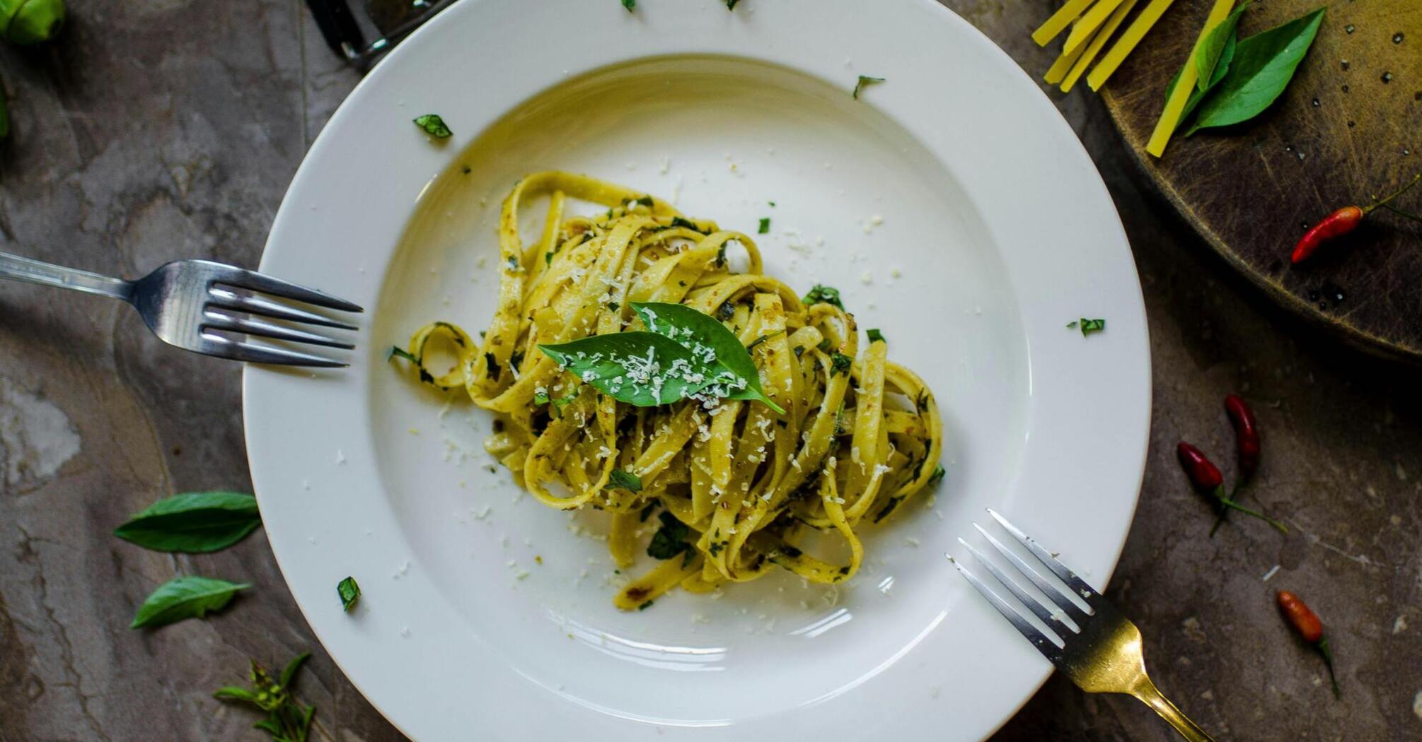 How to cook pasta without boiling or baking: a life-saving hack