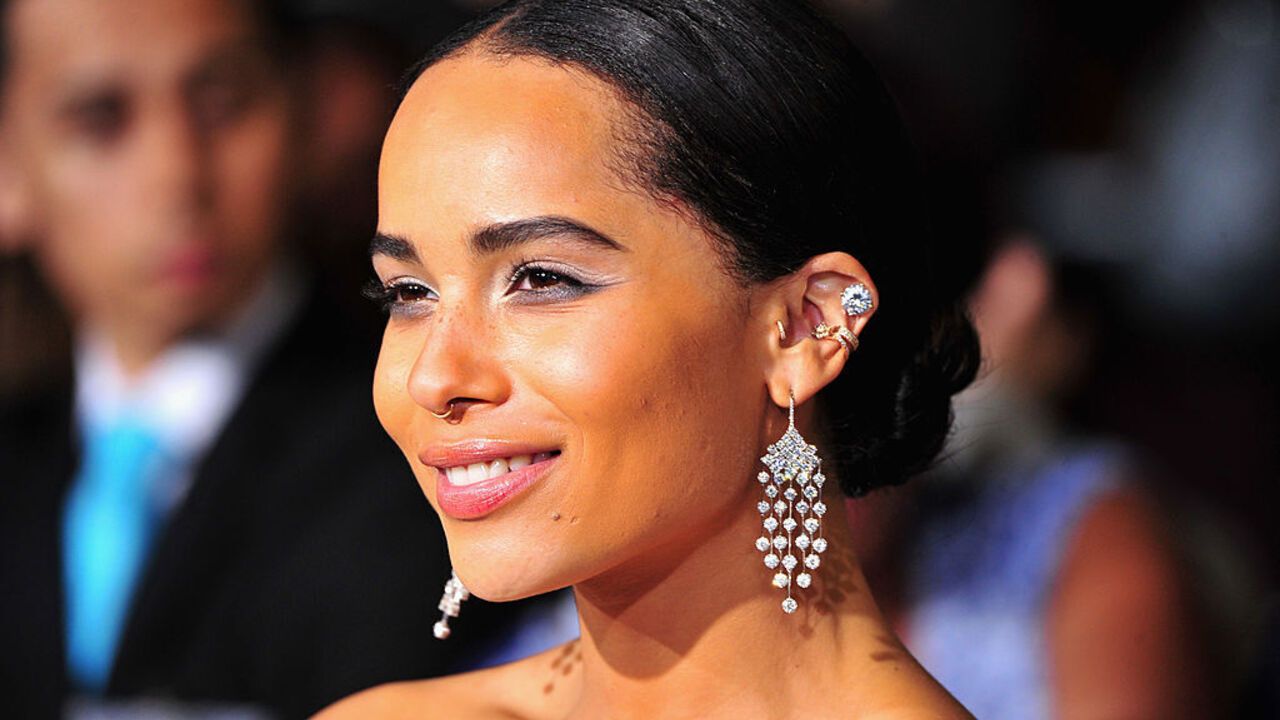Jeden z największych trendów sezonu: Zoe Kravitz w stylowej sukience boho