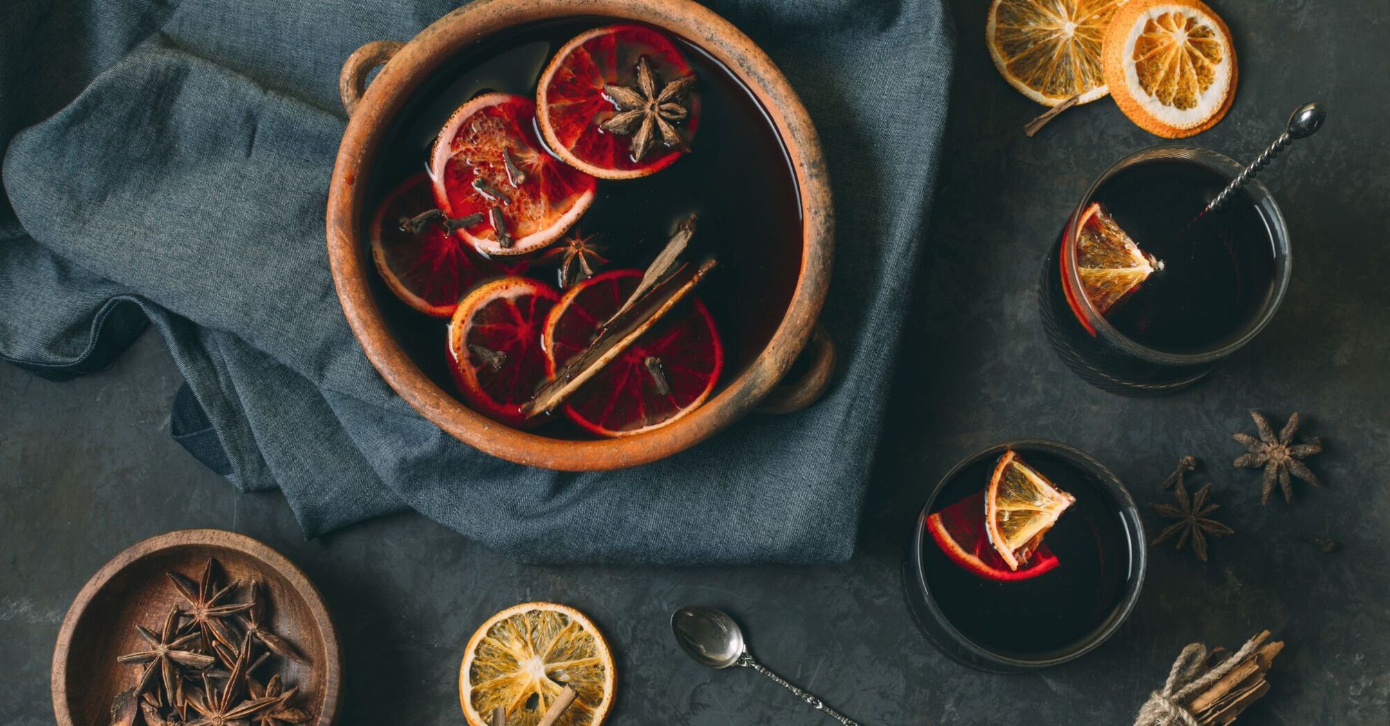 Fragrant mulled wine at home: not only warms you up, but also gives you a good winter mood